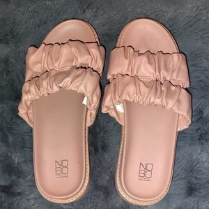No Boundaries Women's Blush Slide Sandals